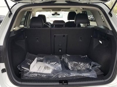 2026 Volkswagen Taos SE Black