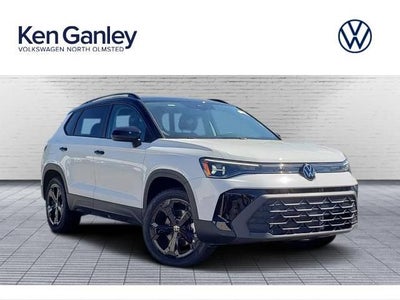 2026 Volkswagen Taos SE Black