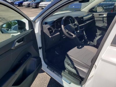 2026 Volkswagen Taos SE Black