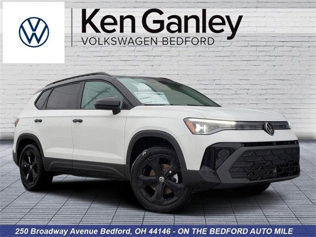 2026 Volkswagen Taos SE Black