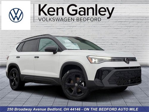 2026 Volkswagen Taos SE Black