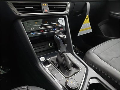 2026 Volkswagen Taos SE Black