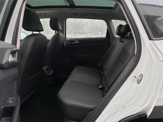 2026 Volkswagen Taos SE Black