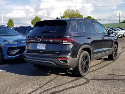 2026 Volkswagen Taos SE Black