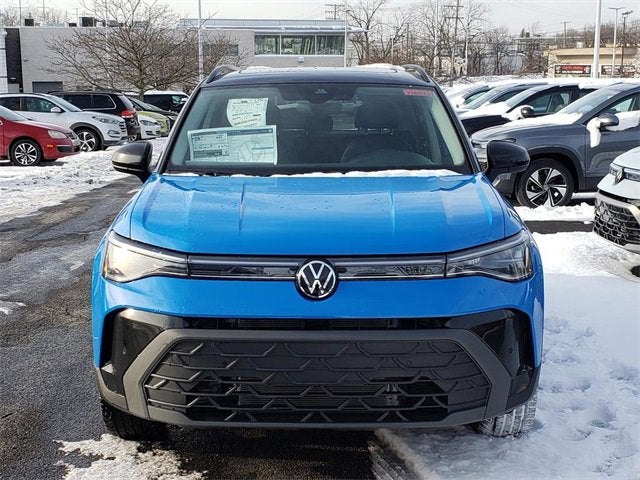 2026 Volkswagen Taos SE Black