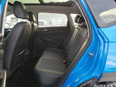 2026 Volkswagen Taos SE Black