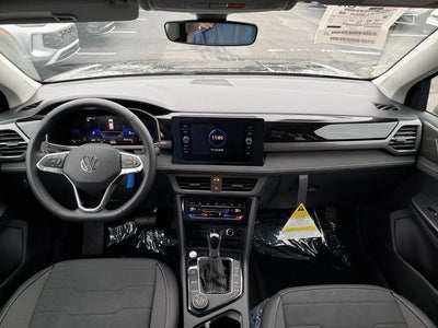 2026 Volkswagen Taos SE Black