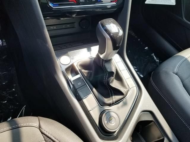 2026 Volkswagen Taos SE Black