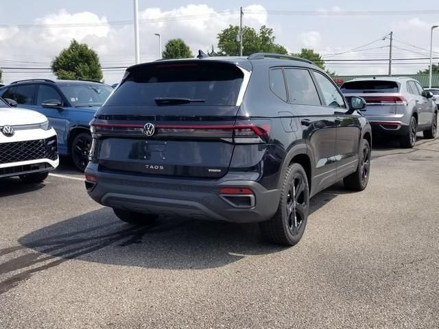 2026 Volkswagen Taos SE Black