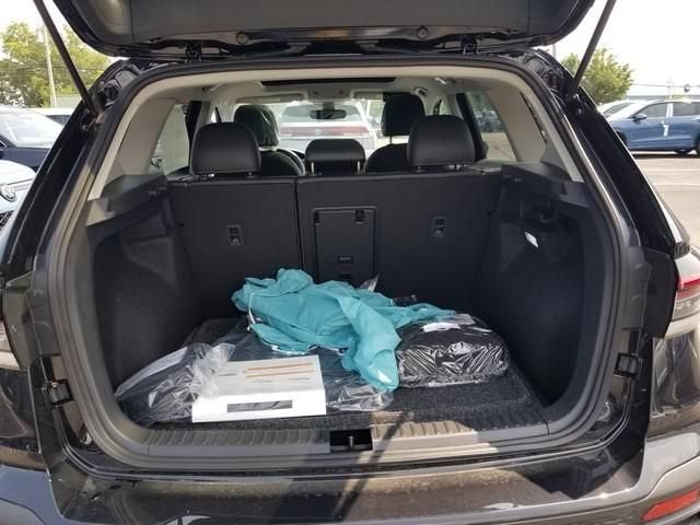 2026 Volkswagen Taos SE Black