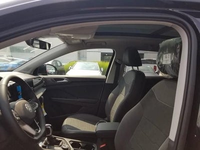2026 Volkswagen Taos SE Black