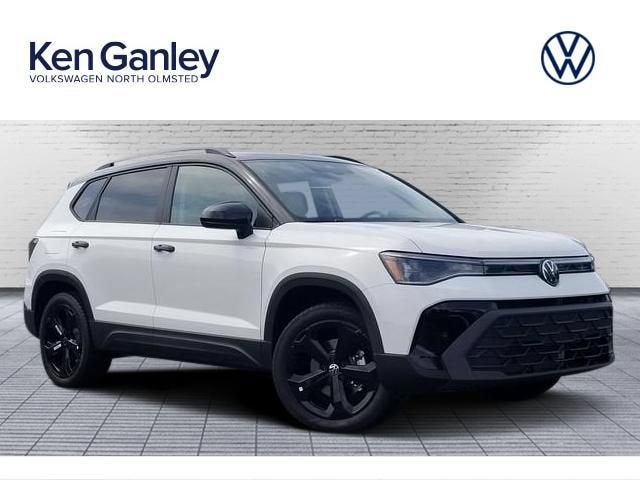 2026 Volkswagen Taos SE Black