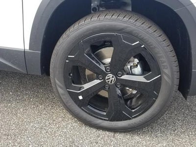 2026 Volkswagen Taos SE Black