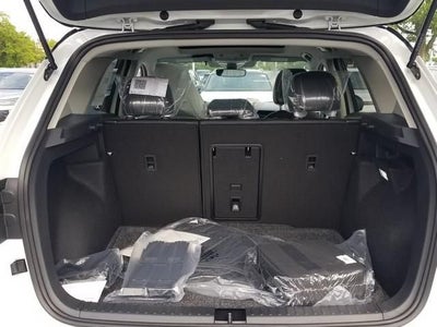 2026 Volkswagen Taos SE Black