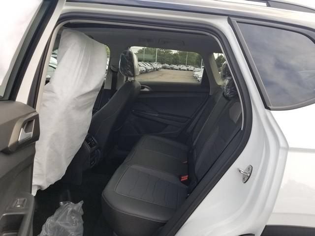 2026 Volkswagen Taos SE Black
