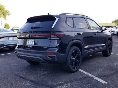 2026 Volkswagen Taos SE Black