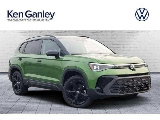 2026 Volkswagen Taos SE Black