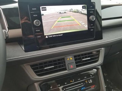 2026 Volkswagen Taos SE Black