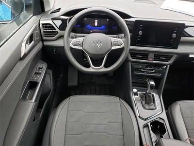 2026 Volkswagen Taos SE Black