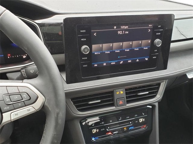 2026 Volkswagen Taos SE Black