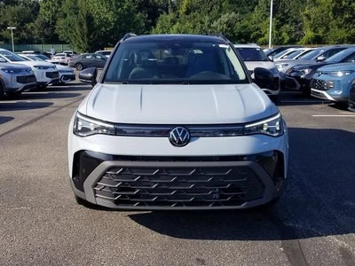 2026 Volkswagen Taos SE Black