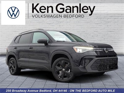 2026 Volkswagen Taos SE Black