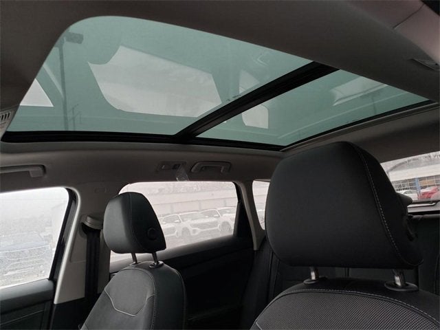 2026 Volkswagen Taos SE Black