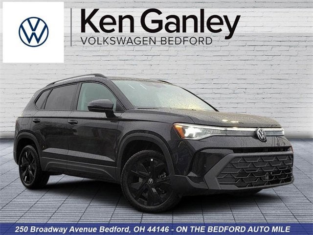 2026 Volkswagen Taos SE Black