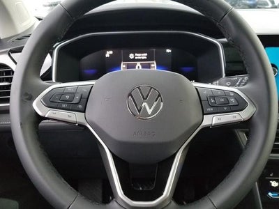 2025 Volkswagen Taos SE Black