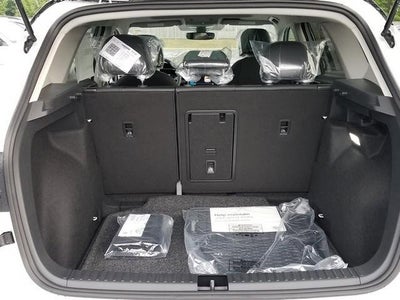 2025 Volkswagen Taos SE Black