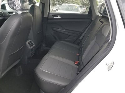 2025 Volkswagen Taos SE Black