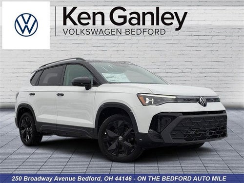 2026 Volkswagen Taos SE Black