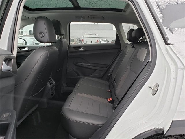 2026 Volkswagen Taos SE Black