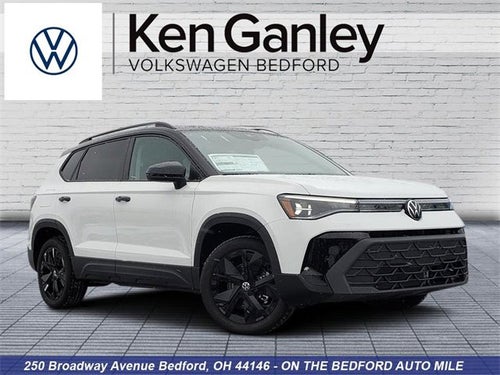 2026 Volkswagen Taos SE Black