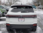 2026 Volkswagen Taos SE Black