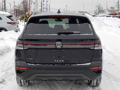 2026 Volkswagen Taos SE Black