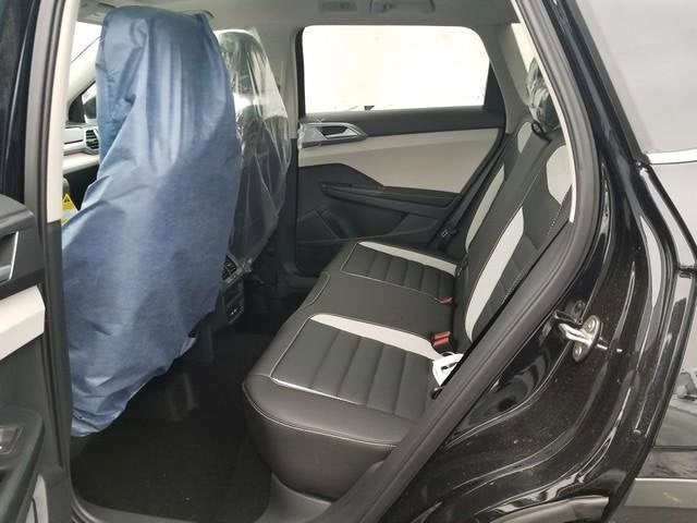 2026 Volkswagen Taos SEL