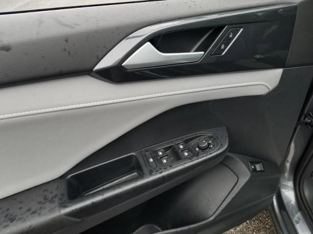 2023 Volkswagen Taos SEL