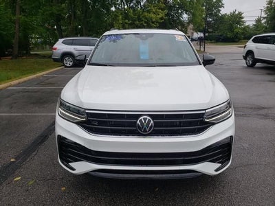 2024 Volkswagen Tiguan SE R-Line Black