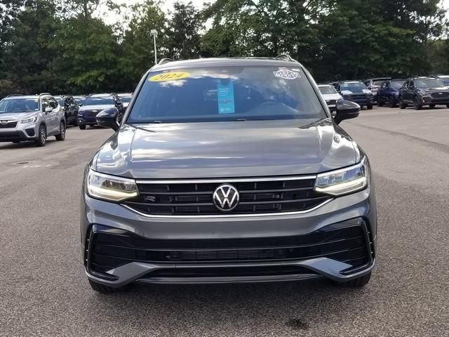 2024 Volkswagen Tiguan SE R-Line Black