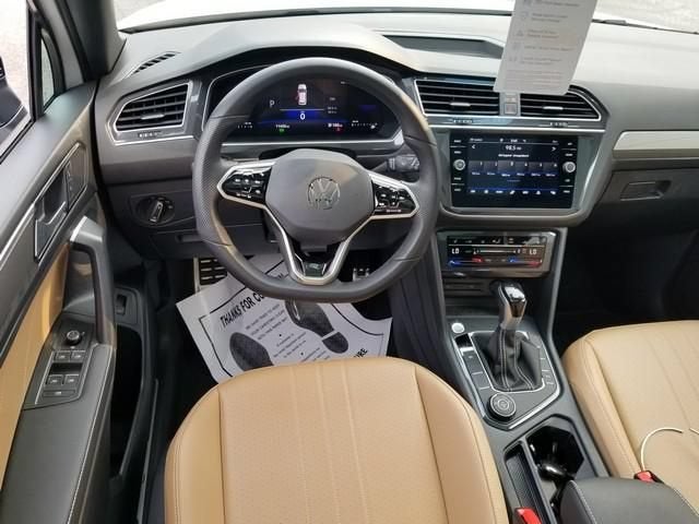 2024 Volkswagen Tiguan SE R-Line Black
