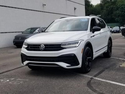 2024 Volkswagen Tiguan SE R-Line Black