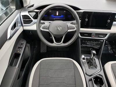 2026 Volkswagen Taos SE