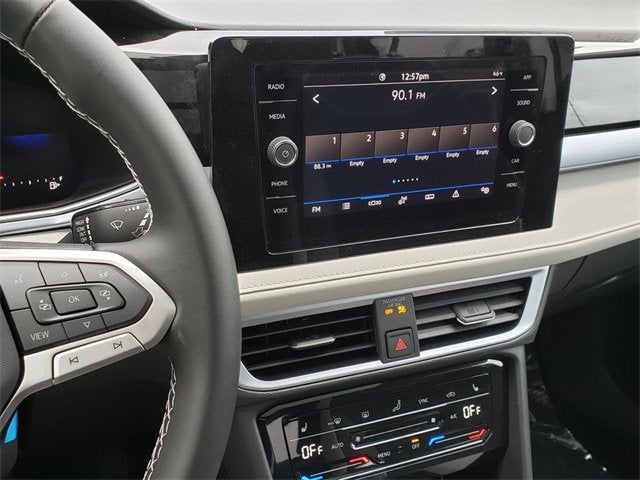 2026 Volkswagen Taos SE