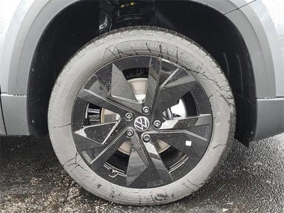 2026 Volkswagen Taos SE