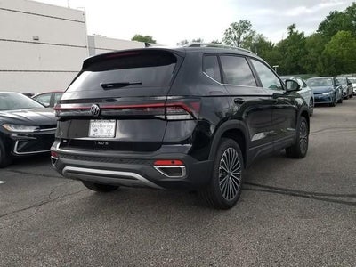 2026 Volkswagen Taos SE