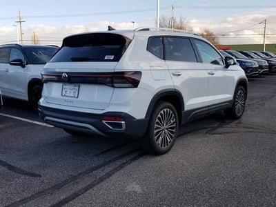 2026 Volkswagen Taos SE