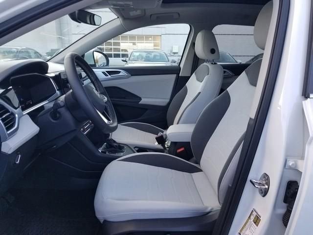 2026 Volkswagen Taos SE