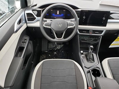 2026 Volkswagen Taos SE