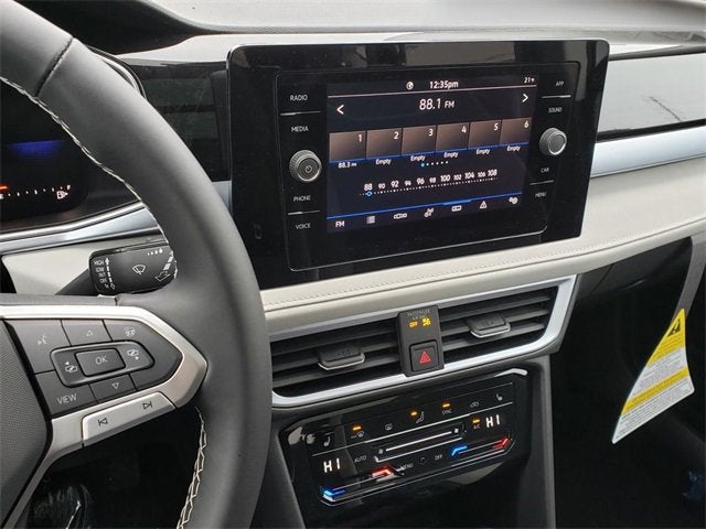 2026 Volkswagen Taos SE